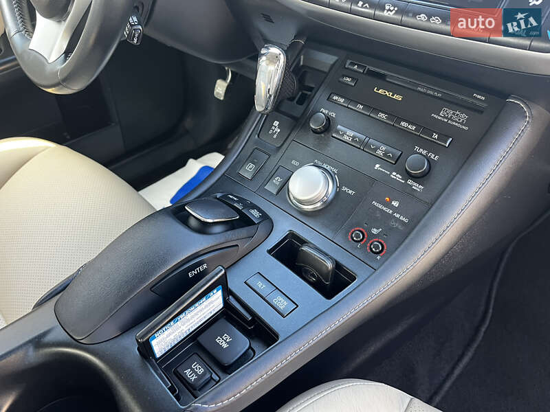 Хетчбек Lexus CT 2011 в Луцьку