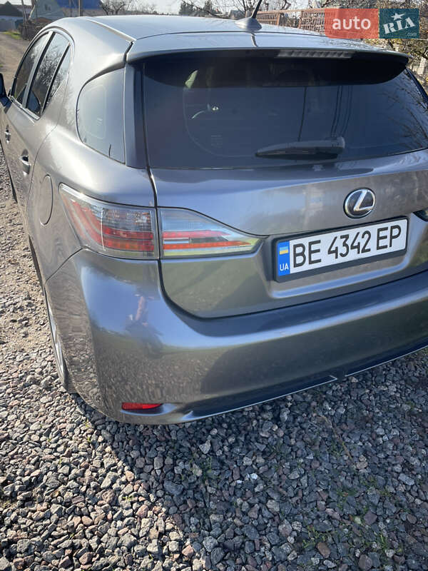 Хэтчбек Lexus CT 2013 в Николаеве