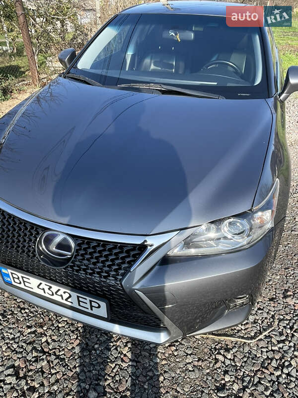 Хэтчбек Lexus CT 2013 в Николаеве