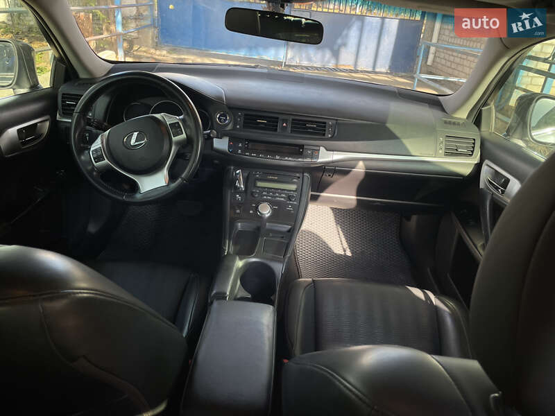 Хэтчбек Lexus CT 2013 в Николаеве