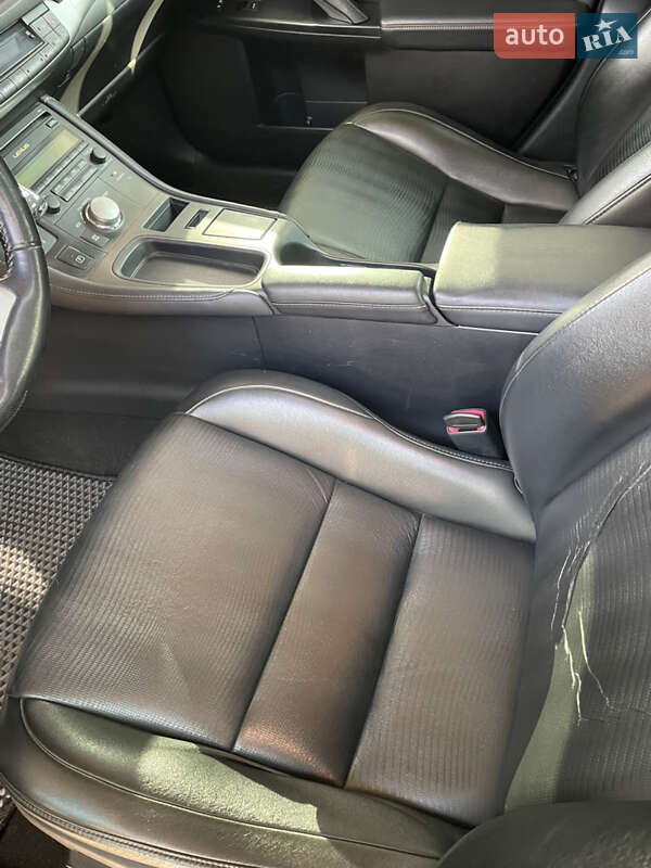 Хэтчбек Lexus CT 2013 в Николаеве