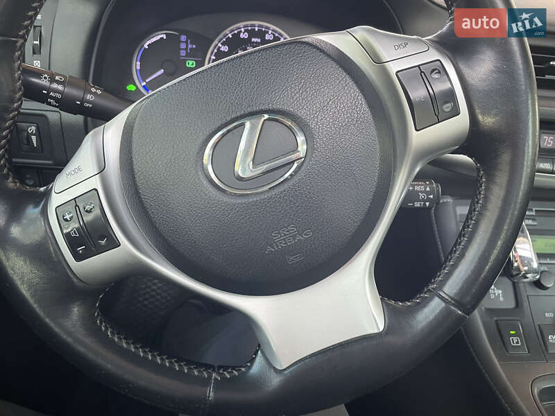 Хэтчбек Lexus CT 2013 в Николаеве