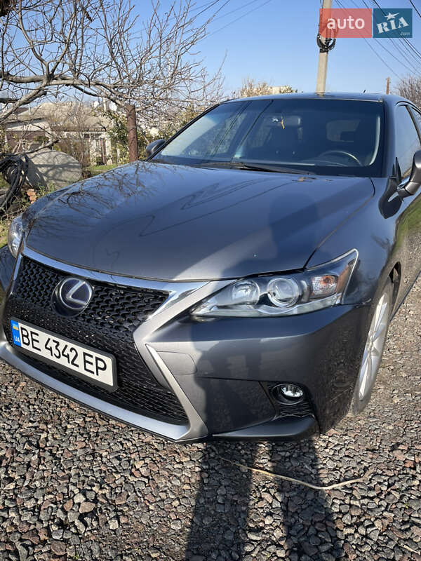 Хэтчбек Lexus CT 2013 в Николаеве