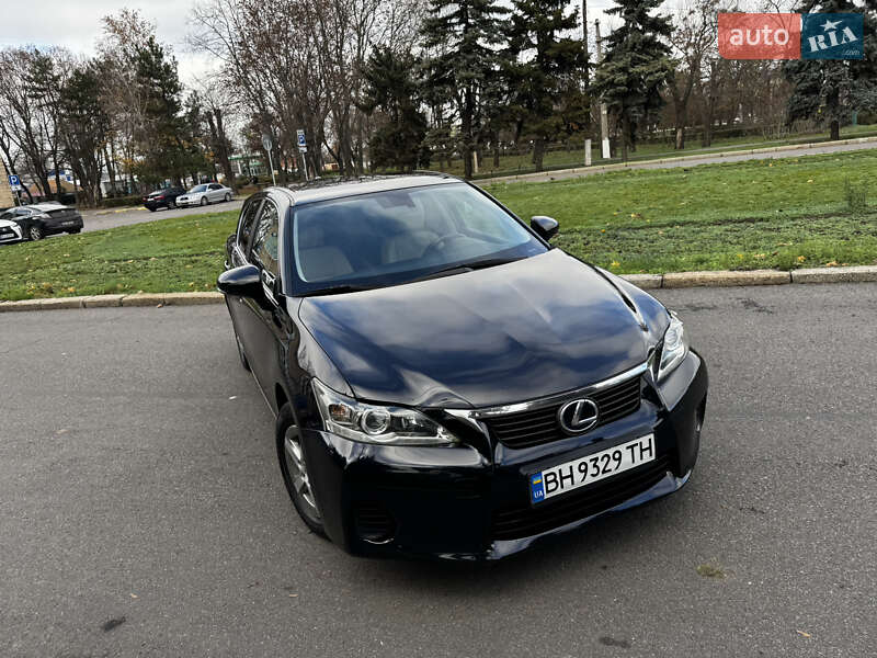 Хэтчбек Lexus CT 2011 в Николаеве