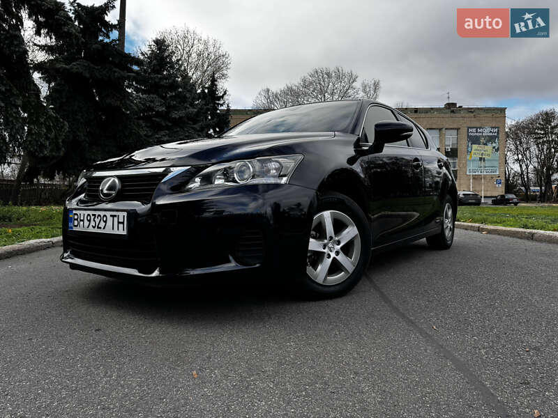 Хэтчбек Lexus CT 2011 в Николаеве