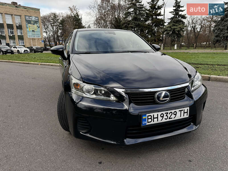 Хэтчбек Lexus CT 2011 в Николаеве