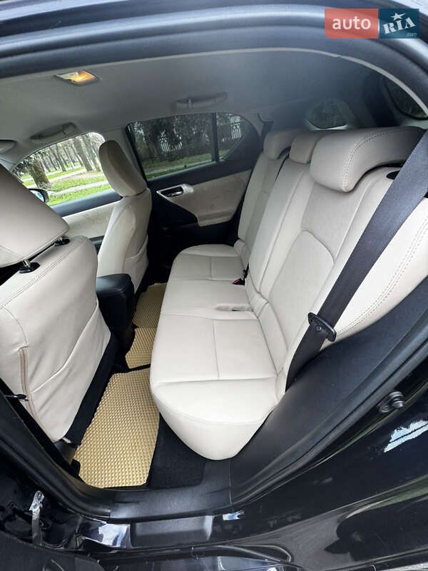 Хэтчбек Lexus CT 2011 в Николаеве