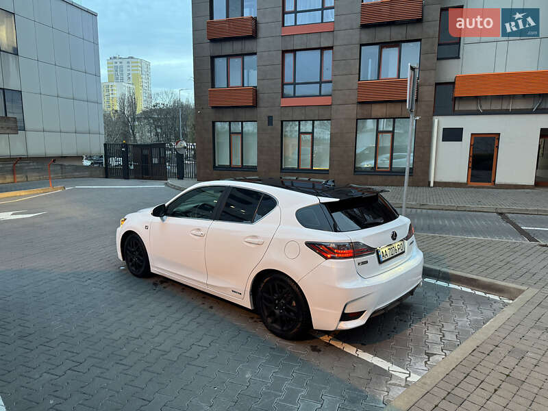 Хэтчбек Lexus CT 2014 в Киеве фото 8 Хэтчбек Lexus CT 2014 в Киеве