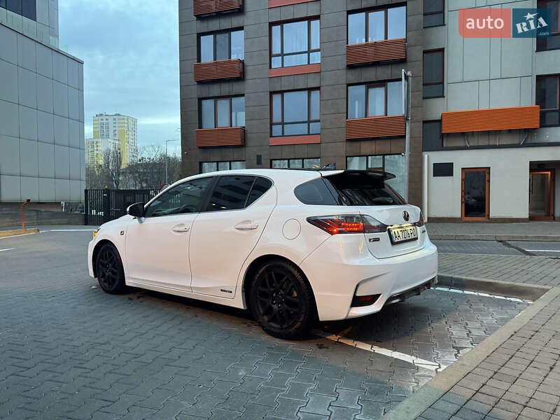 Хэтчбек Lexus CT 2014 в Киеве фото 9 Хэтчбек Lexus CT 2014 в Киеве