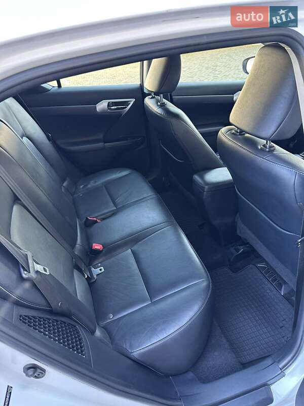 Хэтчбек Lexus CT 2013 в Львове
