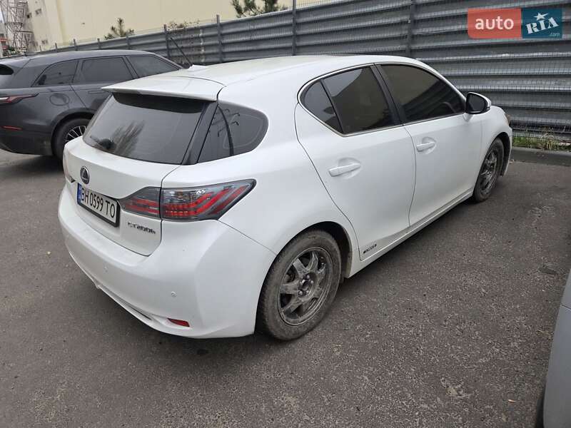 Хэтчбек Lexus CT 2012 в Одессе