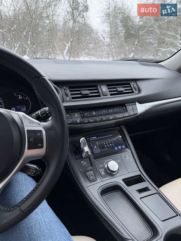 Хэтчбек Lexus CT 2012 в Львове