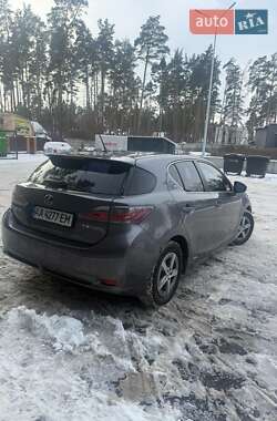 Хэтчбек Lexus CT 2012 в Киеве