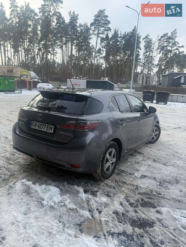 Хэтчбек Lexus CT 2012 в Киеве