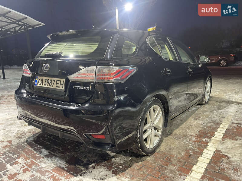 Хэтчбек Lexus CT 2014 в Киеве