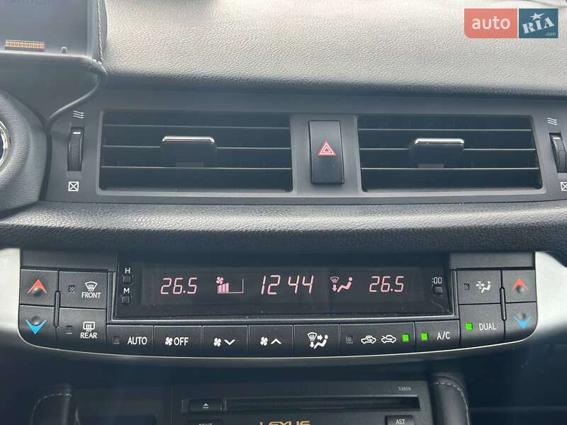 Хэтчбек Lexus CT 2011 в Одессе