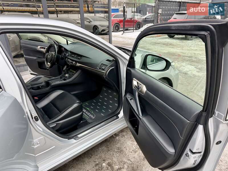 Хетчбек Lexus CT 2016 в Києві