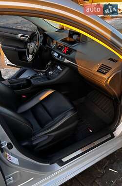 Хэтчбек Lexus CT 2015 в Киеве