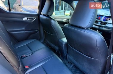 Хэтчбек Lexus CT 2017 в Киеве