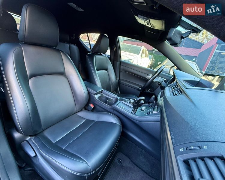 Хэтчбек Lexus CT 2017 в Киеве