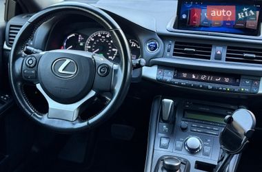 Хэтчбек Lexus CT 2017 в Киеве