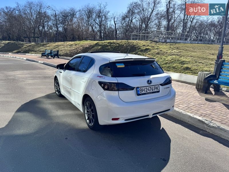 Хэтчбек Lexus CT 2011 в Одессе