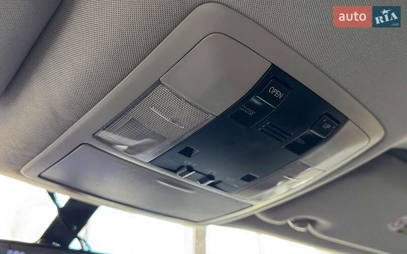 Хэтчбек Lexus CT 2012 в Шептицькому