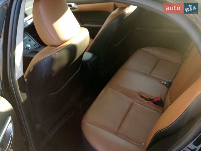 Хэтчбек Lexus CT 2013 в Чернигове