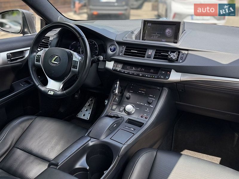 Хетчбек Lexus CT 2013 в Києві фото 14 Хетчбек Lexus CT 2013 в Києві