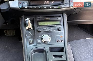 Хетчбек Lexus CT 2011 в Ужгороді