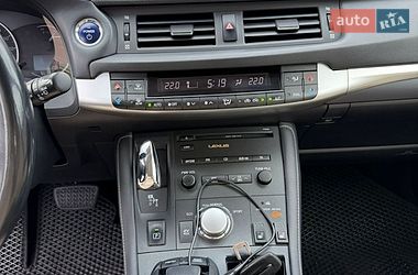 Хэтчбек Lexus CT 2011 в Львове