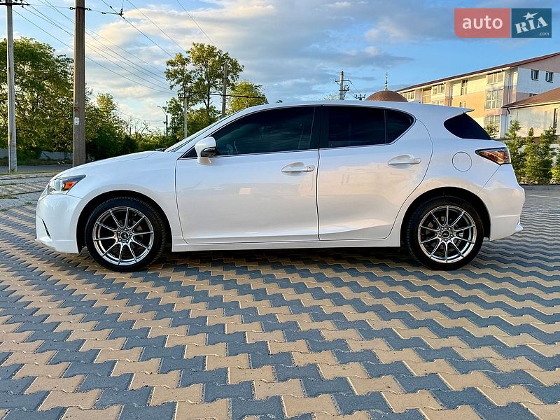 Хэтчбек Lexus CT 2015 в Одессе