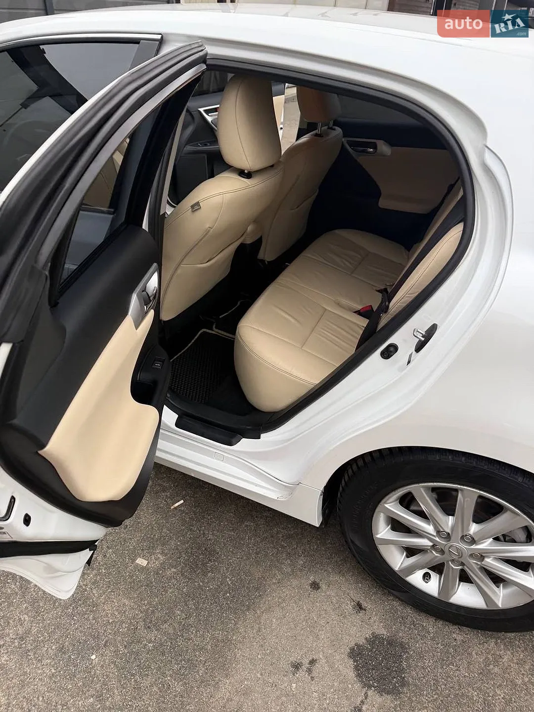 2011 Lexus CT - мініатюра 11