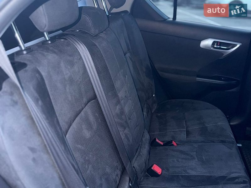 Хэтчбек Lexus CT 2012 в Львове фото 3 Хэтчбек Lexus CT 2012 в Львове
