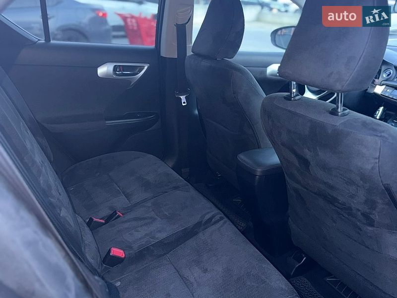 Хэтчбек Lexus CT 2012 в Львове фото 20 Хэтчбек Lexus CT 2012 в Львове