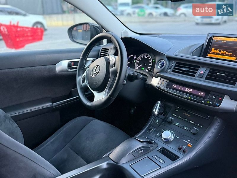 Хэтчбек Lexus CT 2012 в Львове фото 26 Хэтчбек Lexus CT 2012 в Львове
