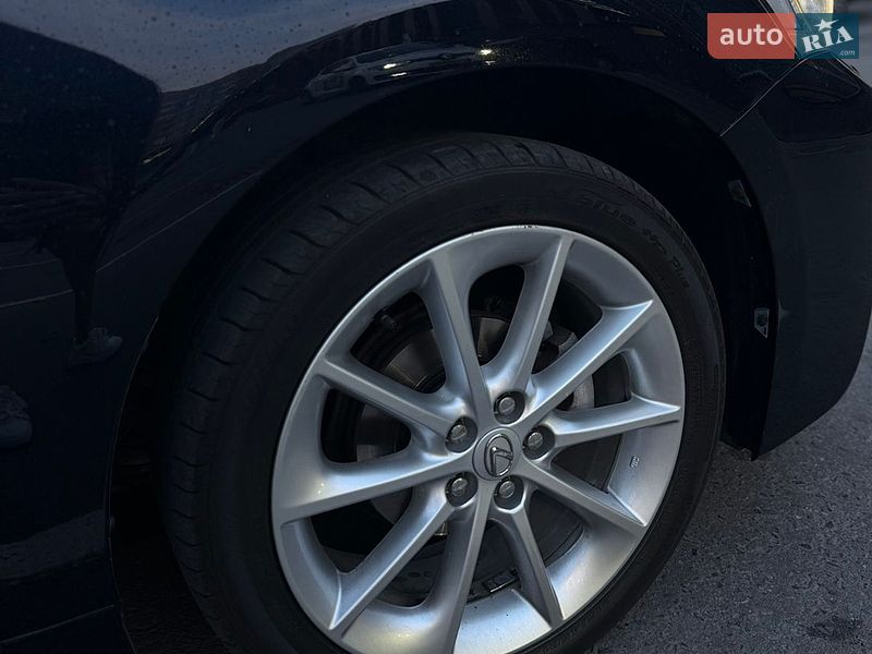 Хэтчбек Lexus CT 2012 в Львове фото 15 Хэтчбек Lexus CT 2012 в Львове
