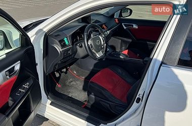 Хетчбек Lexus CT 2011 в Чернівцях
