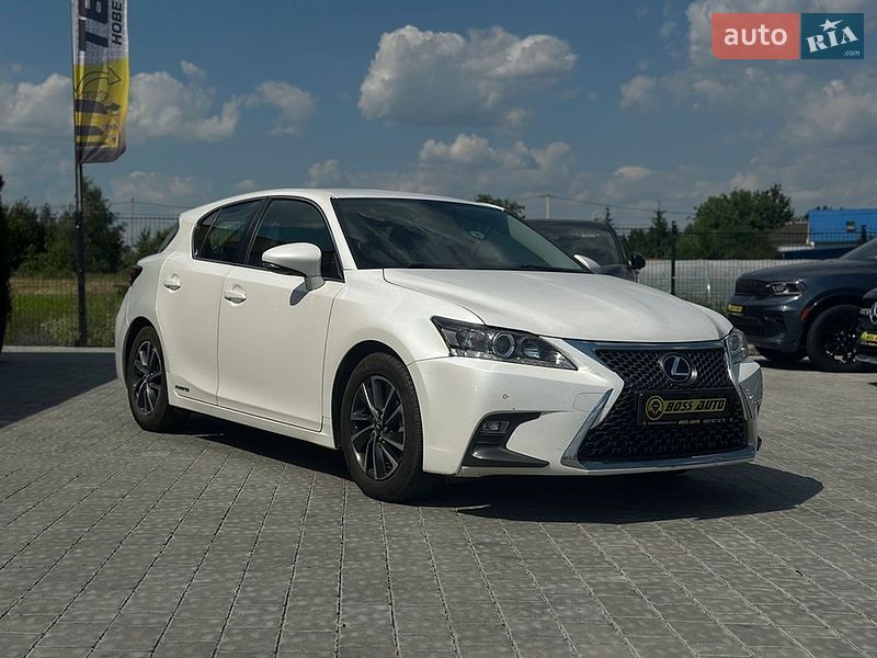Хэтчбек Lexus CT 2018 в Ивано-Франковске