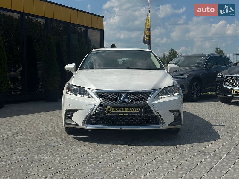 Хэтчбек Lexus CT 2018 в Ивано-Франковске