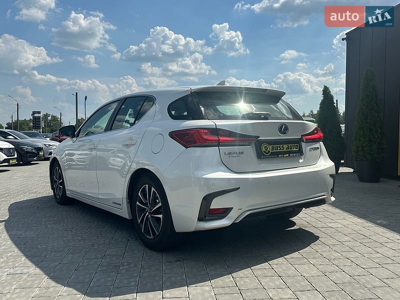 Хэтчбек Lexus CT 2018 в Ивано-Франковске