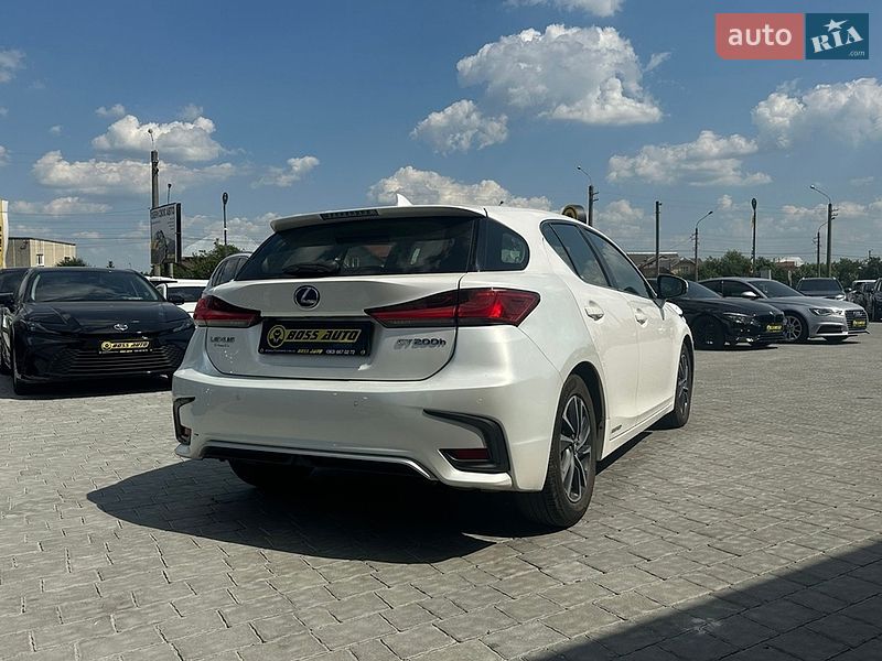 Хэтчбек Lexus CT 2018 в Ивано-Франковске