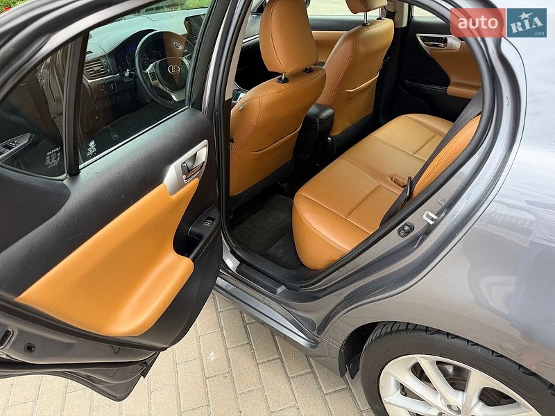 Хетчбек Lexus CT 2013 в Запоріжжі