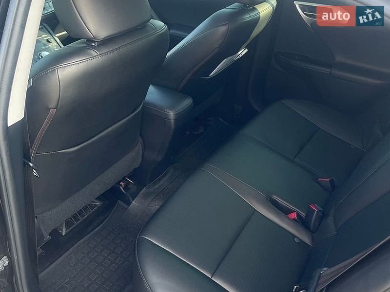Хэтчбек Lexus CT 2013 в Звягеле фото 13 Хэтчбек Lexus CT 2013 в Звягеле