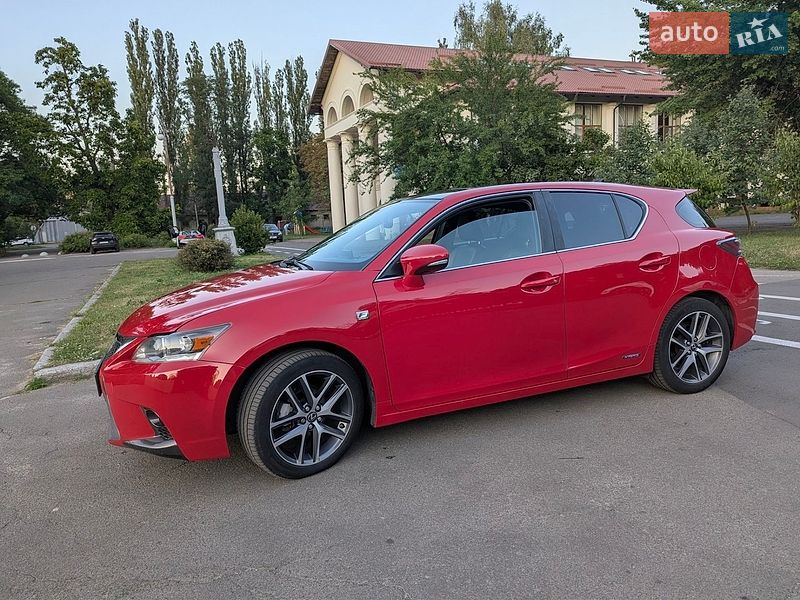 Хэтчбек Lexus CT 2016 в Киеве