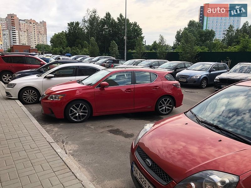 Хэтчбек Lexus CT 2014 в Киеве