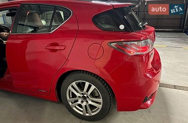 Хэтчбек Lexus CT 2014 в Киеве
