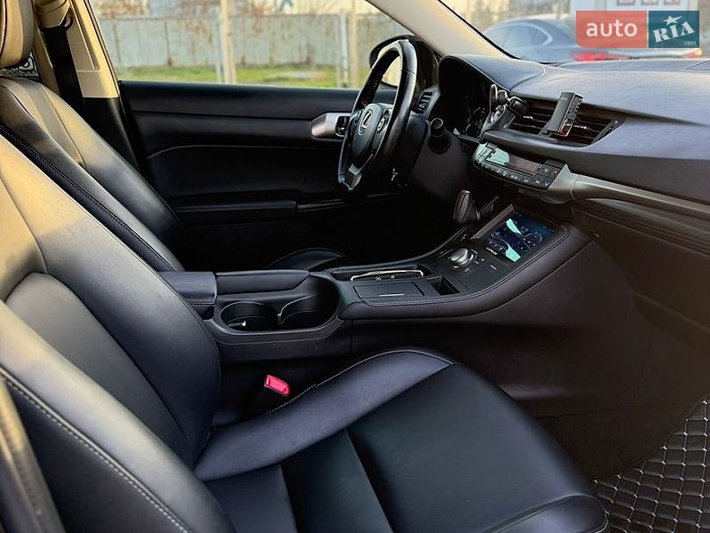 Хетчбек Lexus CT 2015 в Миколаєві