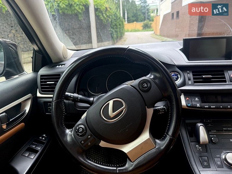 Хэтчбек Lexus CT 2015 в Львове