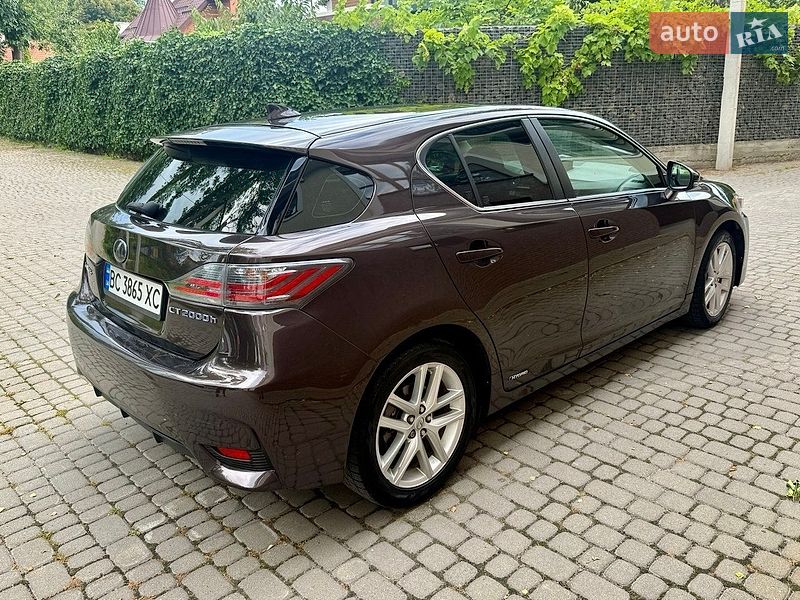 Хэтчбек Lexus CT 2015 в Львове